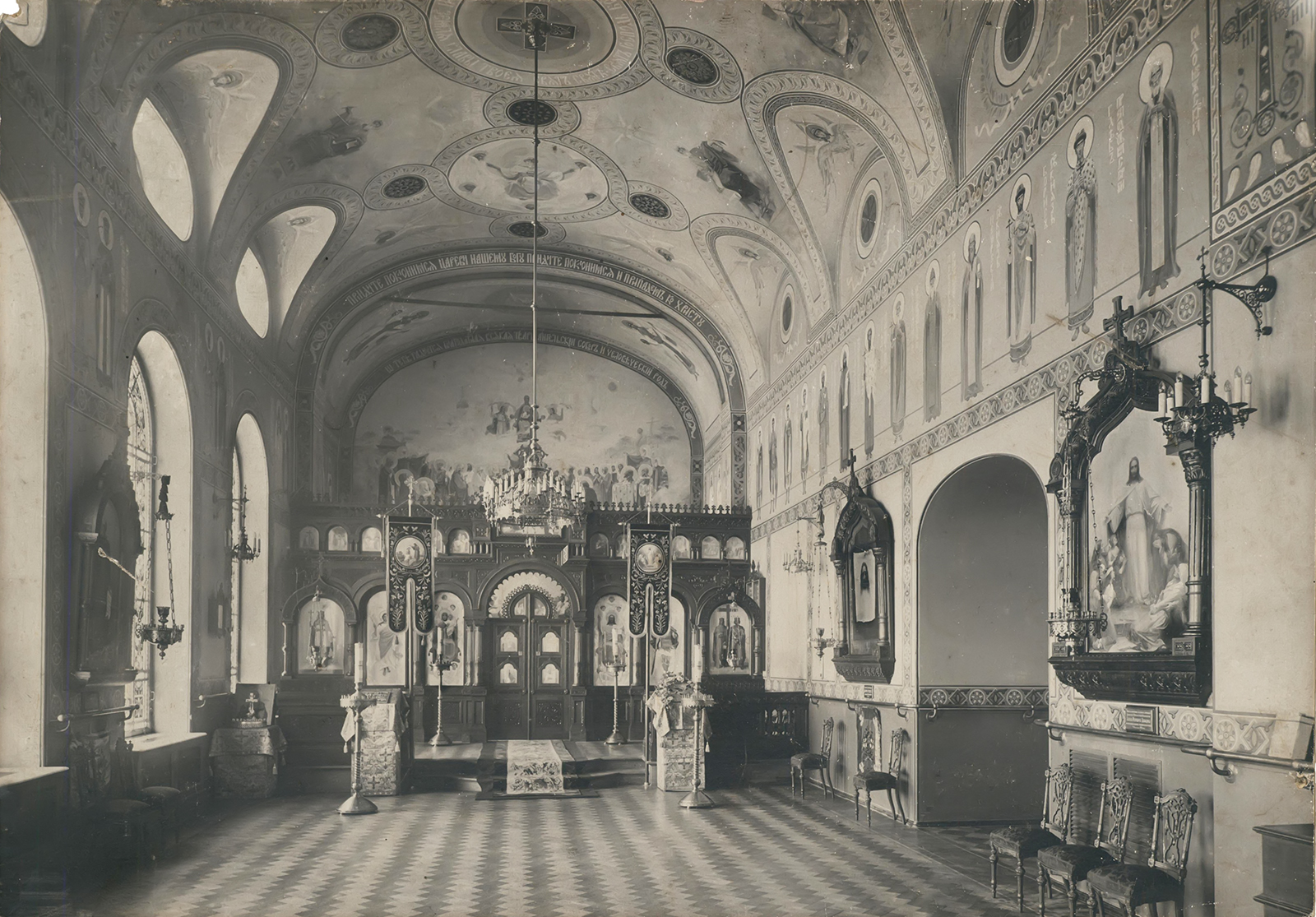 Домовая церковь во имя Рождества Пресвятой Богородицы в здании Санкт-Петербургской консерватории. 1896